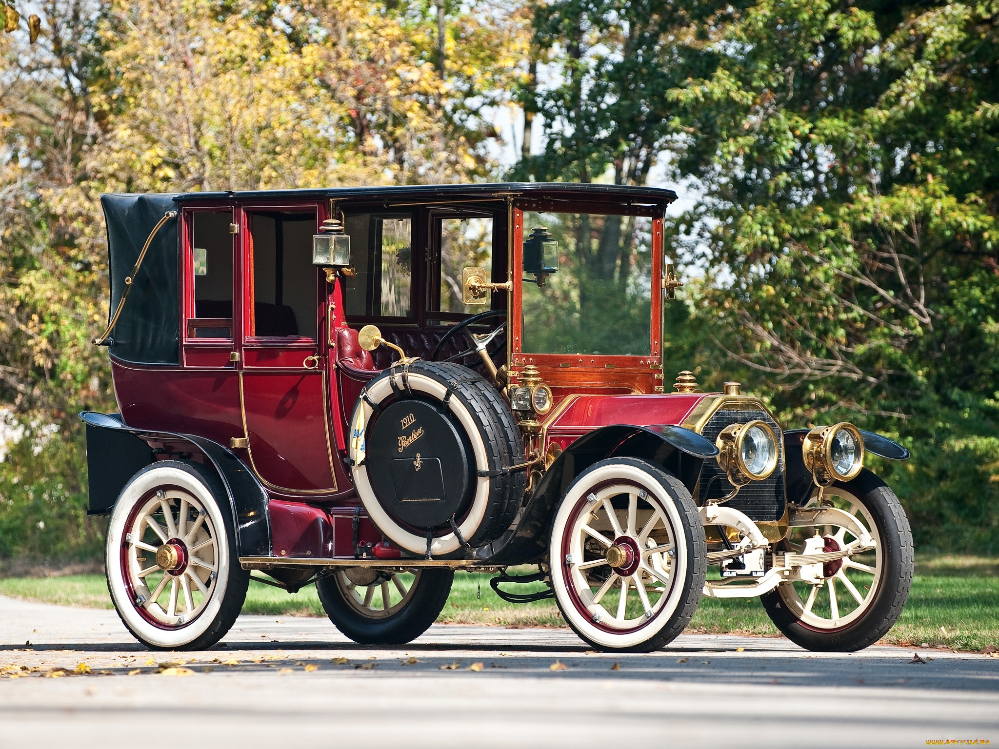 Автору форумы ретро. Packard Landaulet 1912. Ландолет бензиновый. Паккард автомобиль 1910. Автомобили 1910 годов.